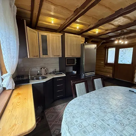 Котедж Під Лісом Synevyrs'ka Polyana Exterior photo