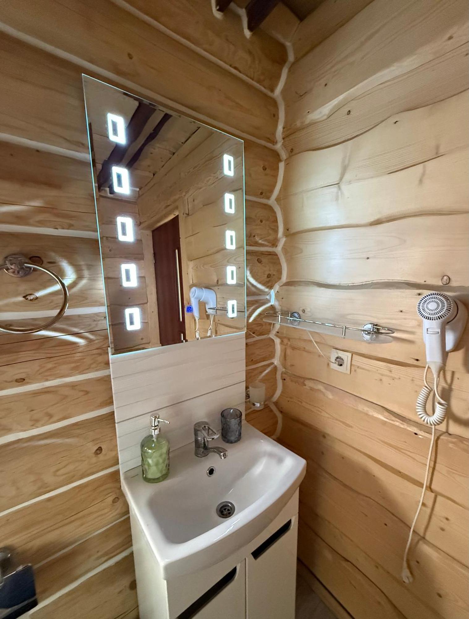 Apartment під лісом Synevyrs'ka Polyana
